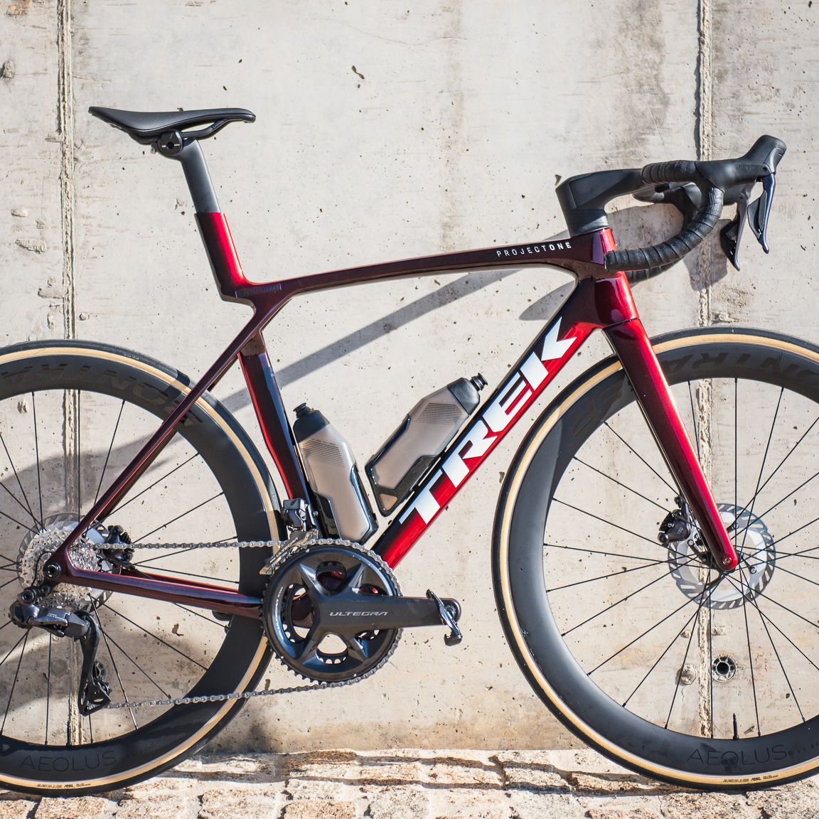 Review Sepeda Trek Madone 7: Keunggulan dan Spesifikasi Terbaru